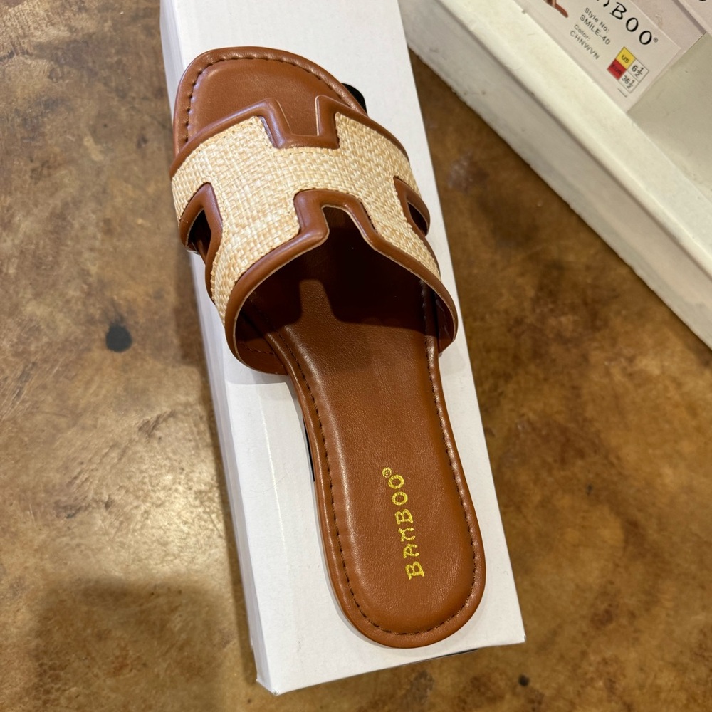 H sandal